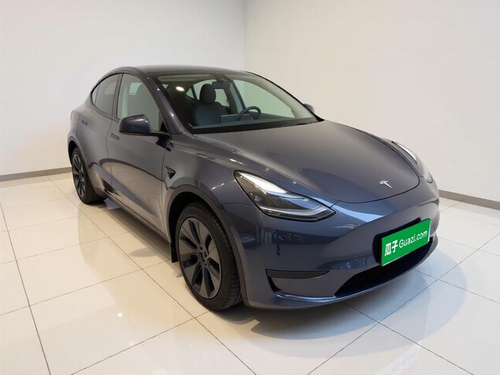 Model Y 2024 RWD photo 3