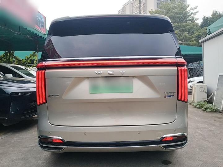 2023 AWD Flagship photo 3