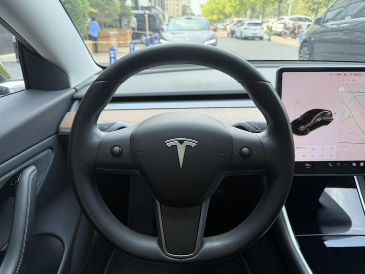 Model 3 2020 Standard Range RWD Upgraded photo 3