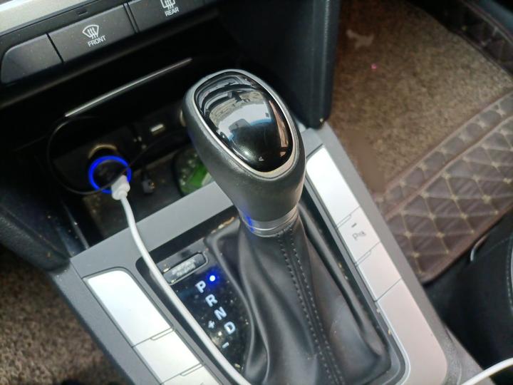 Elantra 2016 1.6L AT Smart Luxury photo 6