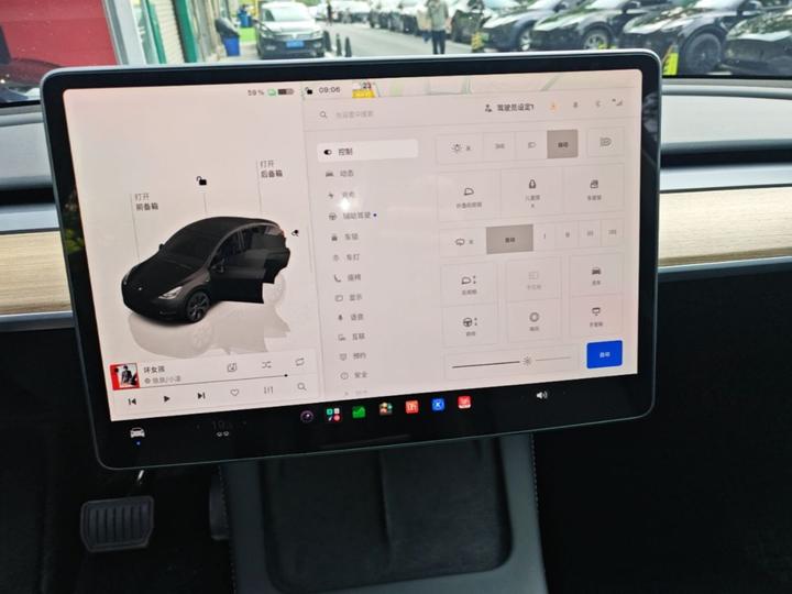 Model Y 2022 Facelift RWD photo 8