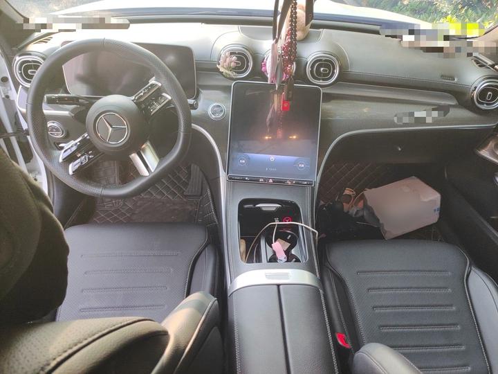 C-Class 2024 C 260 L Sport photo 5