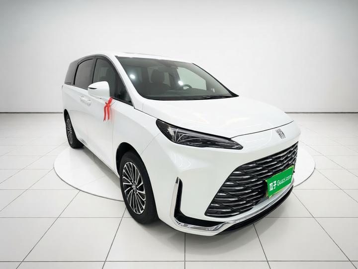 GL8 EV 2025 Exclusive photo 3
