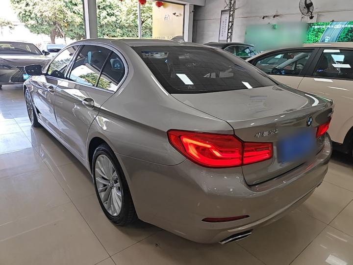 5 Series 2020 525Li Luxury photo 4