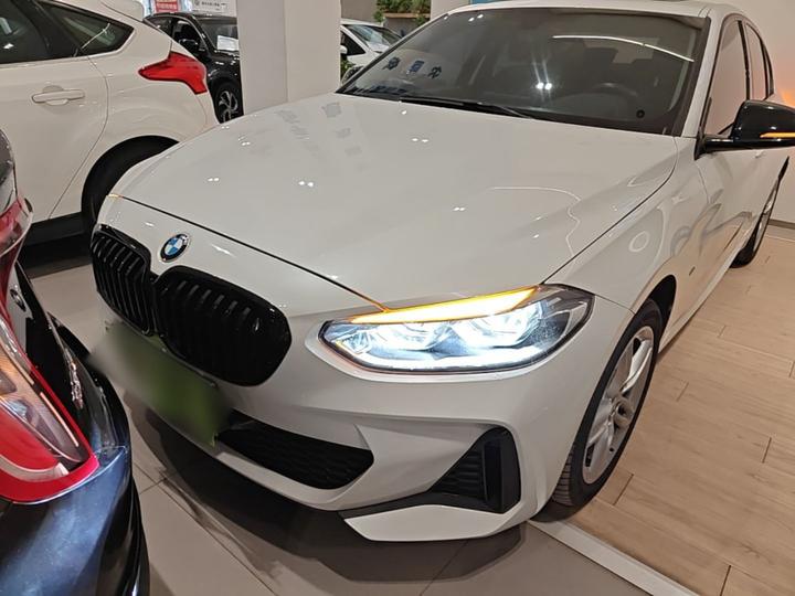 1 Series 2021 120i M Sport photo 2