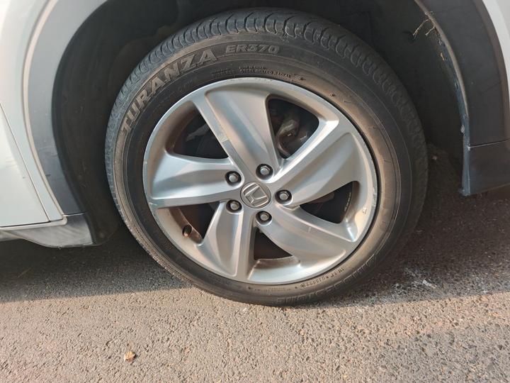 Vezel 2020 1.5L CVT Elite photo 8