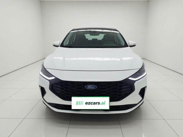 Focus 2022 Hatchback EcoBoost 180 AT photo 2