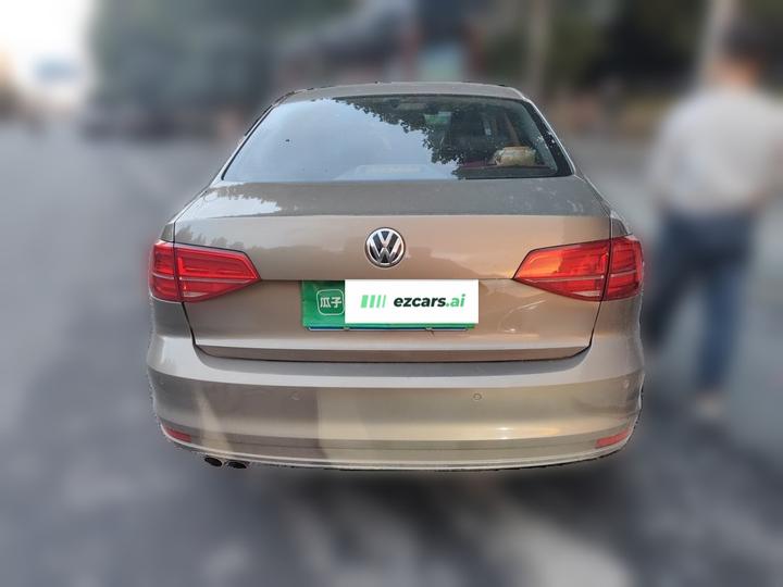 Sagitar 2015 230TSI AT Comfort photo 5