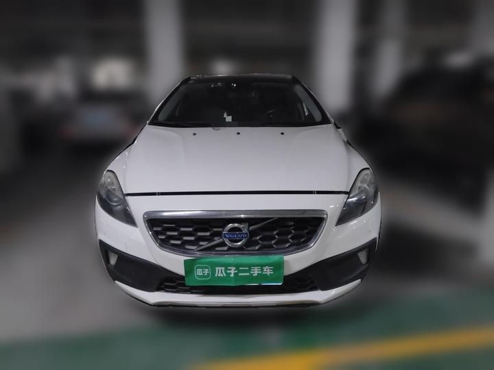 V40 2014 Cross Country 2.0T photo 2