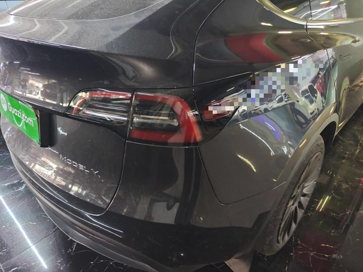 Model Y 2024 RWD photo 7