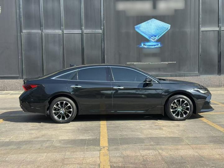 Avalon 2022 2.5L Luxury photo 3