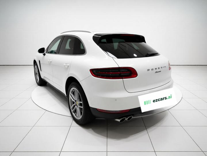 2014 Macan 2.0T photo 4