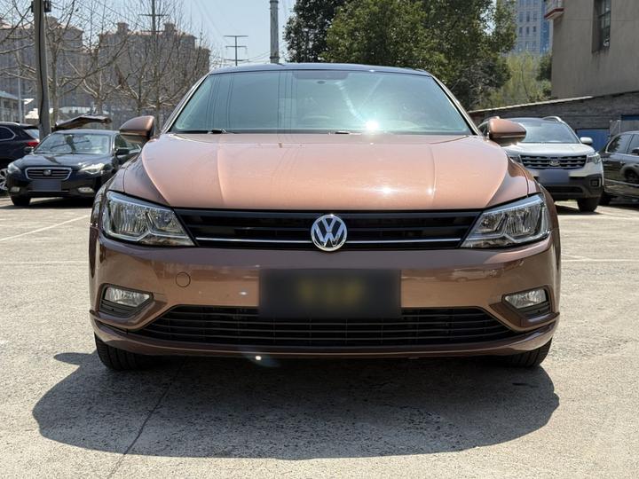 Lamando 2017 230TSI DSG photo 4