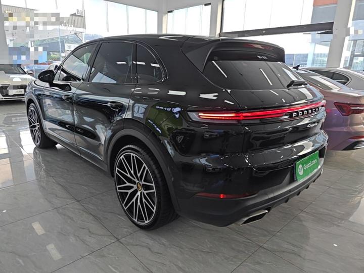 2024 Cayenne 3.0T photo 4