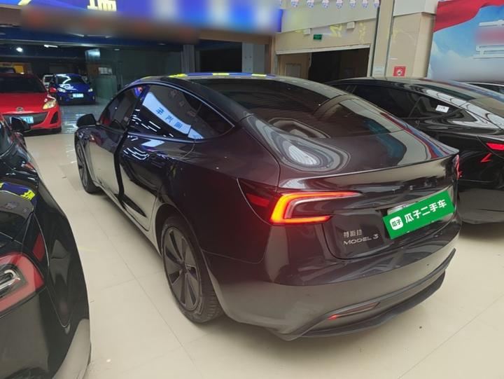 Model 3 2025 RWD photo 4