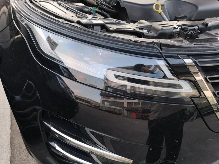 2024 Range Rover Evoque L SE photo 7