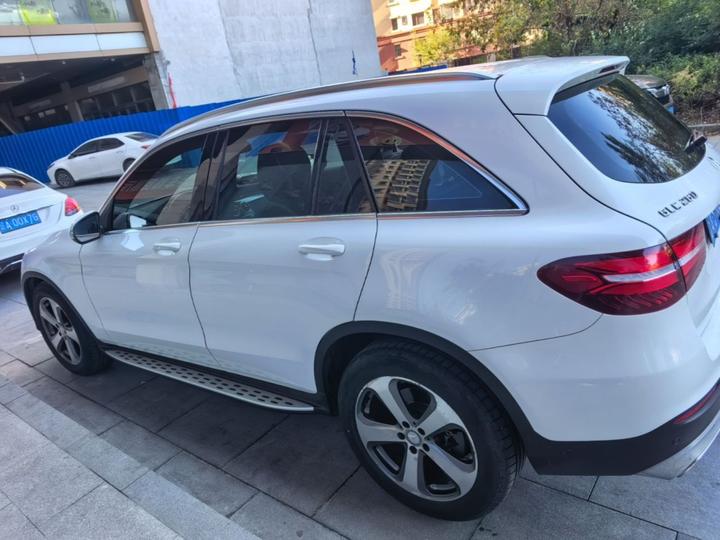 GLC 2016 GLC 260 4MATIC Luxury photo 3