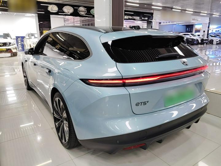 ET5T 2023 75kWh Touring photo 4
