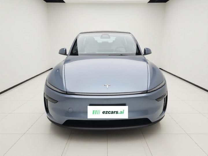 Model Y 2026 RWD photo 2