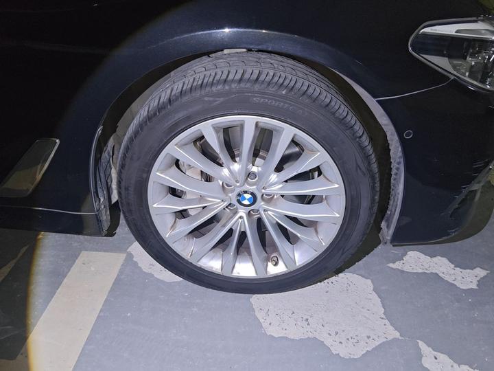 5 Series 2020 530Li xDrive Luxury photo 8