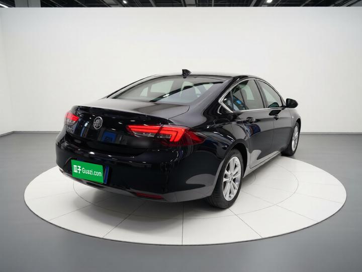 Regal 2019 20T Elite China VI photo 4