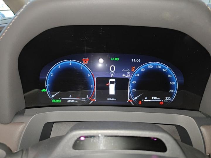 2024 Crown Hybrid 2.5L Supreme photo 8