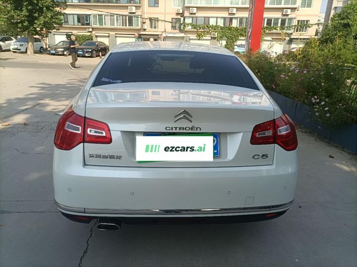 C5 2014 2.0L AT Exclusive photo 3