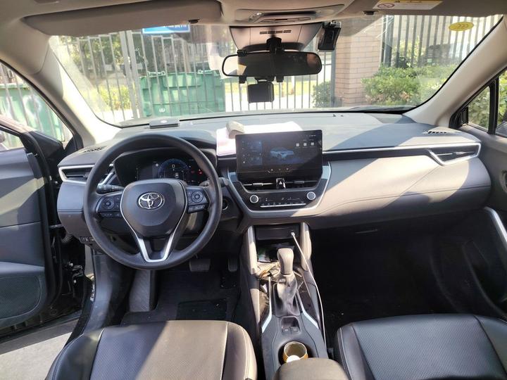 Frontlander 2023 2.0L CVT Leading photo 5