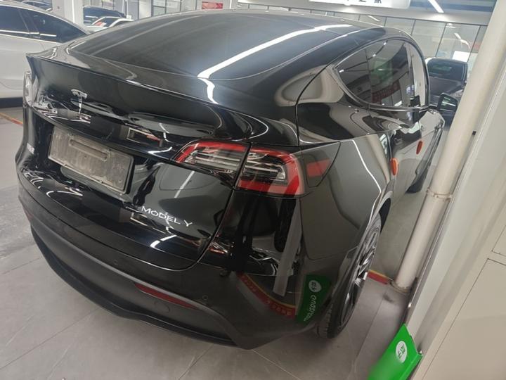 Model Y 2023 RWD photo 4