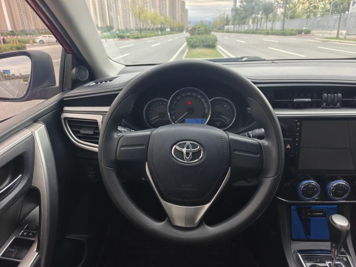 Corolla 2017 1.6L CVT GL photo 3
