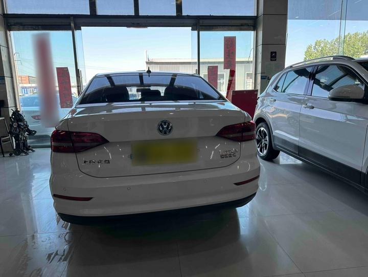 Lavida 2018 1.5L AT China V photo 3