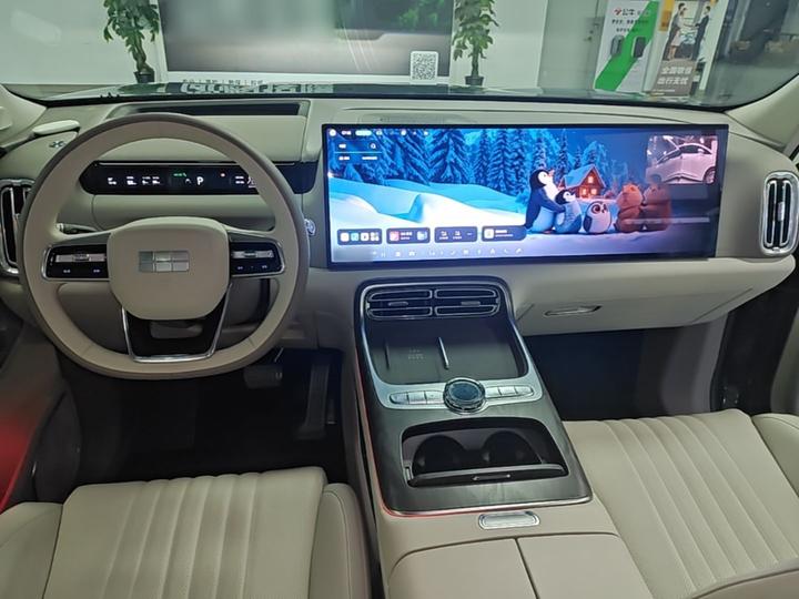 Galaxy M9 2025 230km RWD Explorer photo 5