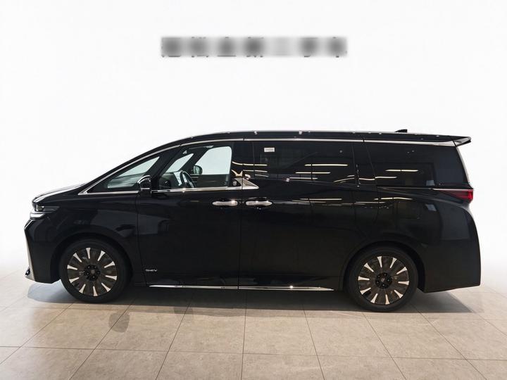 2024 Crown Hybrid 2.5L Supreme Executive photo 3