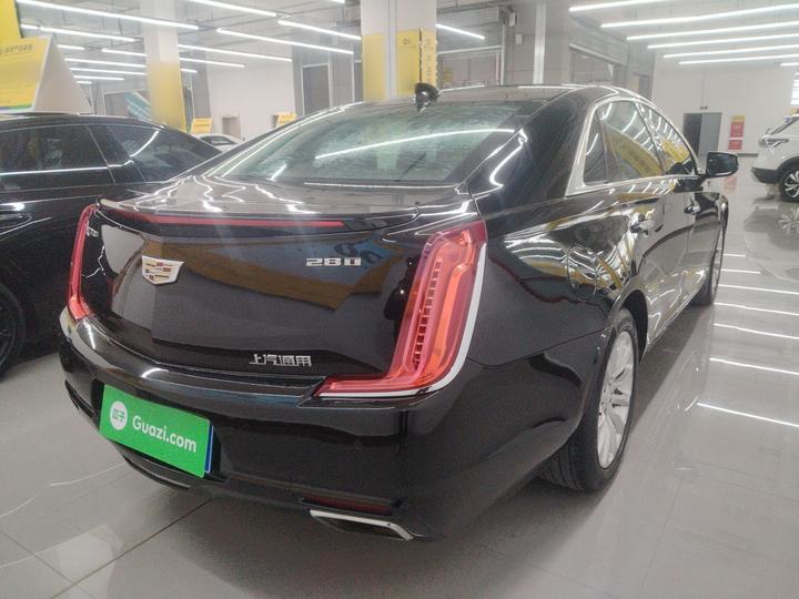 XTS 2018 28T Tech photo 4