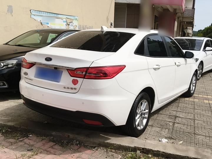 Escort 2019 Facelift 1.5L AT China VI photo 4