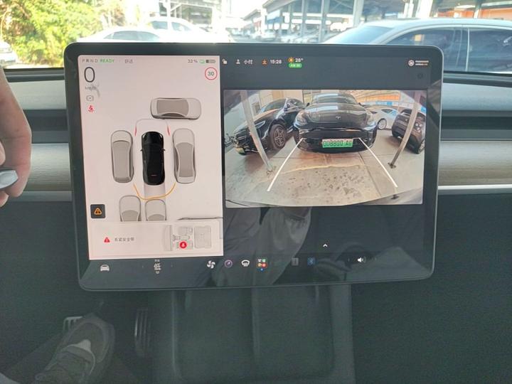 Model Y 2022 Long Range AWD photo 4