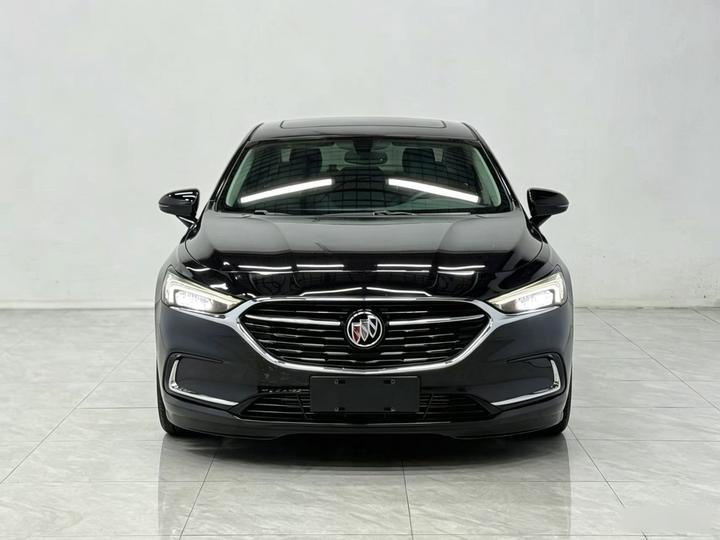 LaCrosse 2022 652T Luxury photo 2