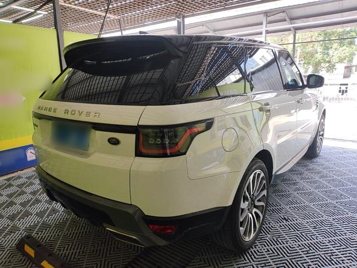 Range Rover Sport 2020 3.0 L6 SE photo 4