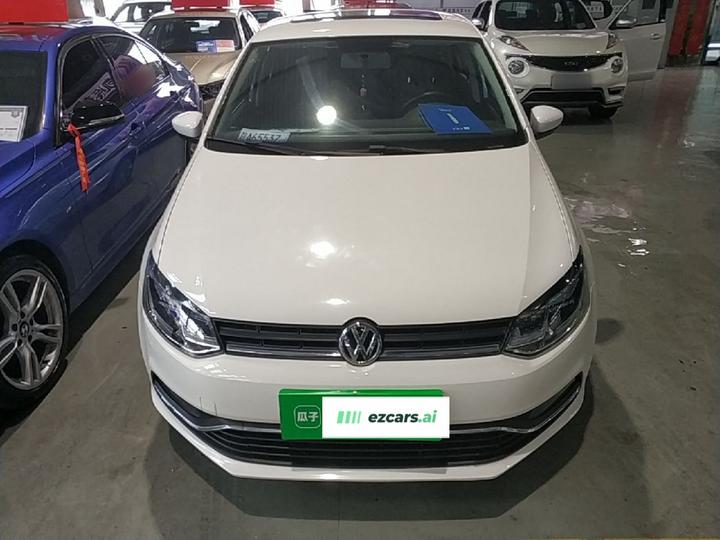 Polo 2016 1.6L AT Comfort photo 2