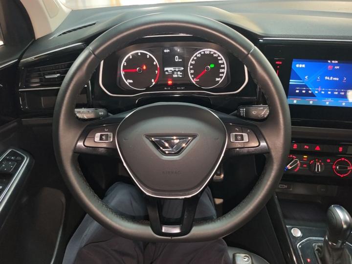 VS5 2021 280TSI AT photo 3