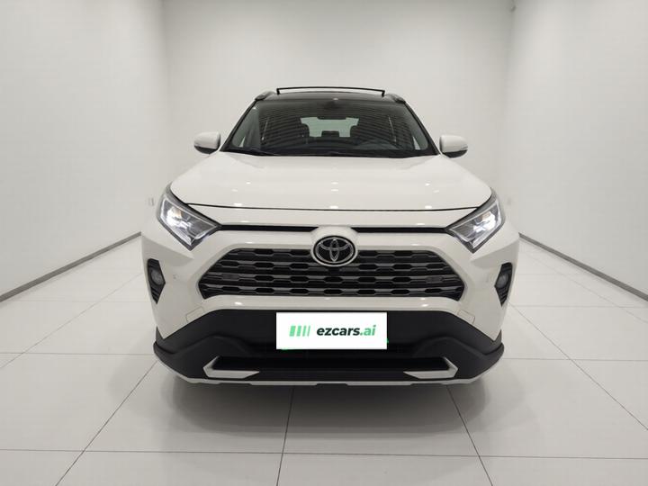 RAV4 2020 2.0L CVT RWD Premium photo 2