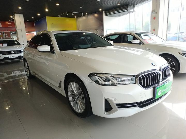 5 Series 2022 Facelift 525Li Luxury photo 3