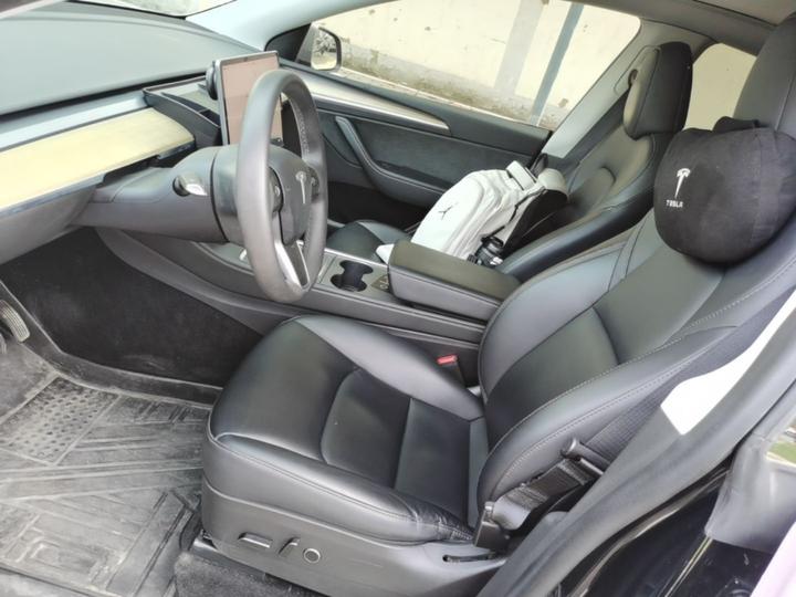 Model Y 2022 Facelift RWD photo 6