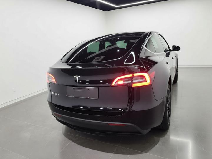 Model Y 2022 Facelift RWD photo 5