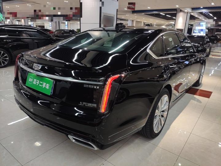 CT6 2023 28T Platinum photo 4