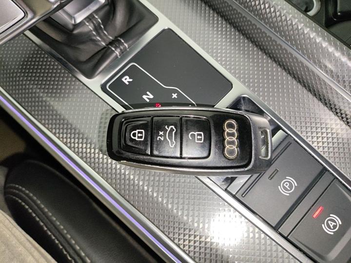 A6L 2022 40 TFSI Luxury Dynamic photo 8
