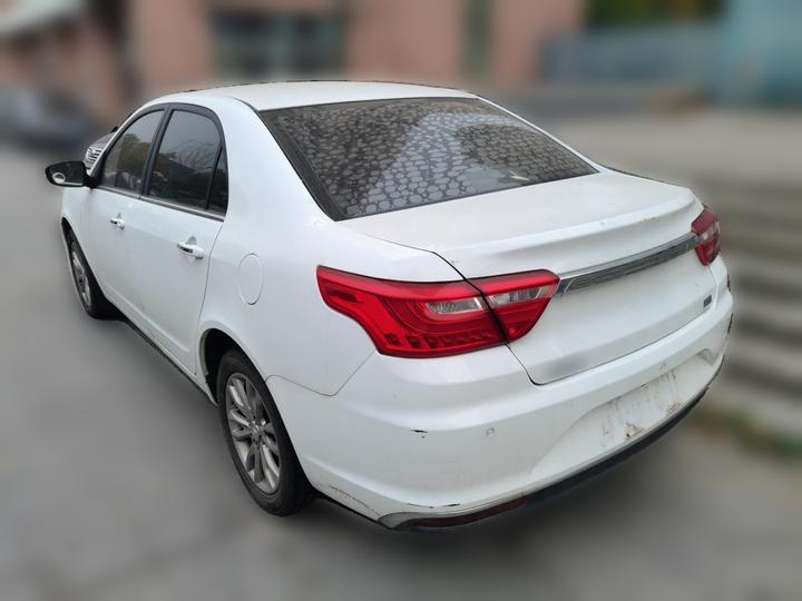 Vision 2018 1.5L AT photo 4