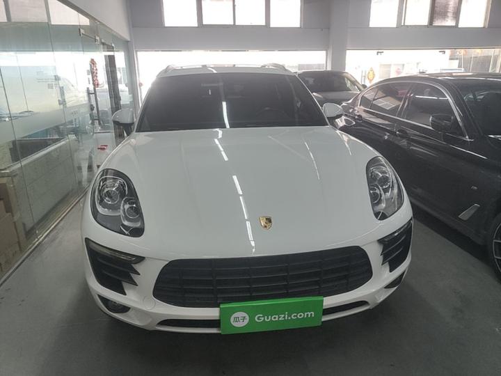 2016 Macan 2.0T photo 2