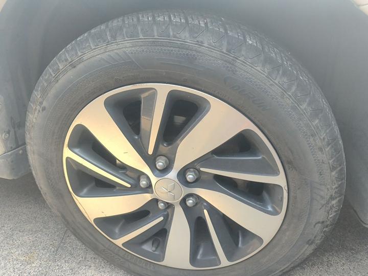 ASX 2018 2.0L CVT RWD Exclusive photo 8