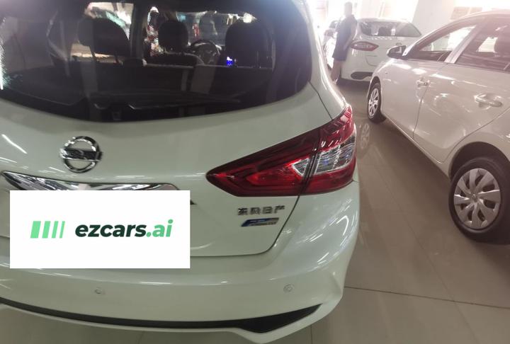 Tiida 2016 1.6L CVT photo 7